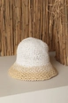 A wholesale clothing model wears kam13585-hand-knitted-women's-hat-white, Turkish wholesale  of 