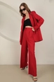 Una modella di abbigliamento all'ingrosso indossa kam13245-atlas-fabric-women's-palazzo-trousers-red, vendita all'ingrosso turca di  di 