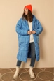 Модел на дрехи на едро носи 35562-coat-blue, турски едро  на 