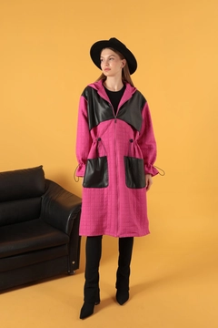 A wholesale clothing model wears kam11570-leather-fabric-garni-detail-jacquard-women's-trench-coat-fuchsia, Turkish wholesale Trenchcoat of Kaktus Moda