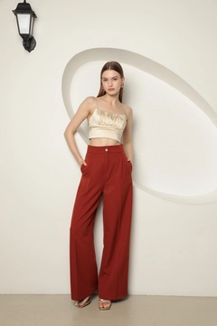 Una modelo de ropa al por mayor lleva kam13313-atlas-fabric-women's-palazzo-trousers-tile, Pantalón turco al por mayor de Kaktus Moda