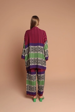 A wholesale clothing model wears kam13465-viscose-printed-women's-set-fuchsia, Turkish wholesale Suit of Kaktus Moda