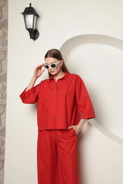 A wholesale clothing model wears kam13504-poplin-fabric-women's-suit-pomegranate-flower, Turkish wholesale Suit of Kaktus Moda