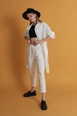 Hurtowa modelka nosi kam11775-atlas-fabric-women's-trousers-with-elastic-waist-ecru, turecka hurtownia  firmy 
