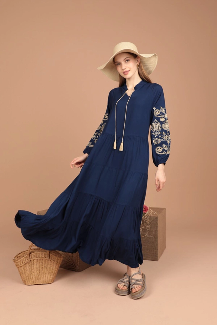 A wholesale clothing model wears kam12678-viscose-fabric-embroidered-women's-dress-navy-blue, Turkish wholesale Dress of Kaktus Moda
