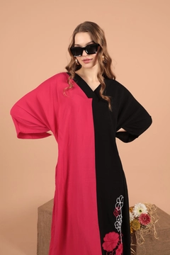 A wholesale clothing model wears kam13032-viscose-fabric-embroidered-women's-dress-fuchsia, Turkish wholesale Dress of Kaktus Moda