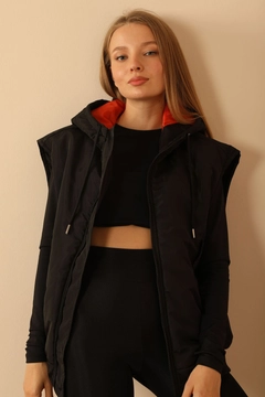 Veleprodajni model oblačil nosi 29096 - Vest - Black, turška veleprodaja Telovnik od Kaktus Moda