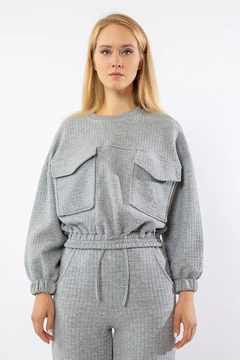A wholesale clothing model wears 23103 - Sweatshirt - Grey, Turkish wholesale Sweatshirt of Kaktus Moda