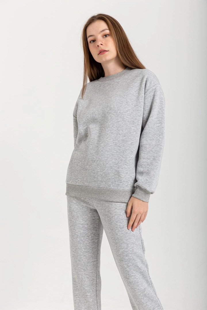 Een kledingmodel uit de groothandel draagt 23505 - Sweatshirt - Grey Marl, Turkse groothandel Sweatshirt van Kaktus Moda