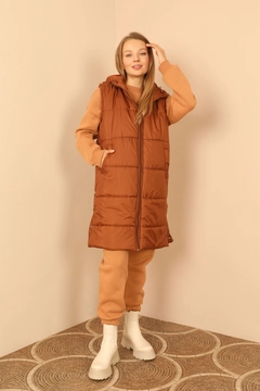 Veleprodajni model oblačil nosi 30960 - Vest - Brown, turška veleprodaja Telovnik od Kaktus Moda