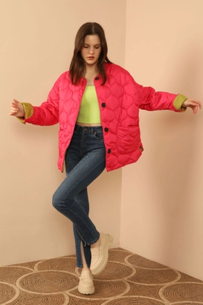 A model wears 31641 - Double Side Coat - Fuchsia And Olive Green, wholesale Coat of Kaktus Moda to display at Lonca