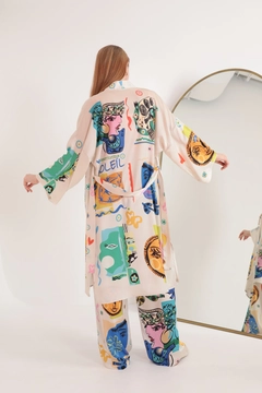 A wholesale clothing model wears KAM10303 - Kimono - Beige, Turkish wholesale Kimono of Kaktus Moda