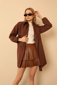 A wholesale clothing model wears KAM10464 - Trench Coat - Brown, Turkish wholesale Trenchcoat of Kaktus Moda