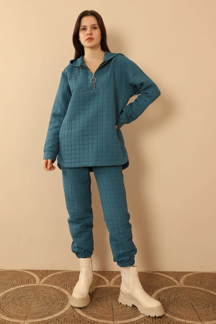 A wholesale clothing model wears KAM10501 - Suit - Indigo, Turkish wholesale Tracksuit of Kaktus Moda