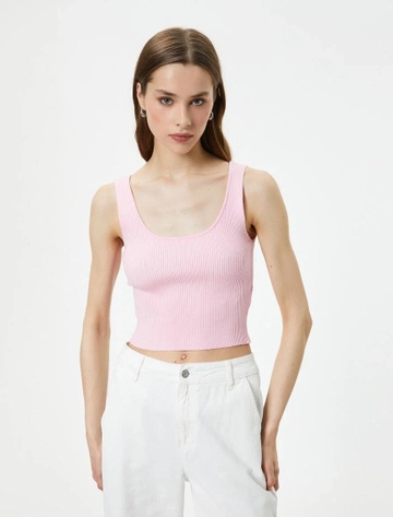 A wholesale clothing model wears  U-Neck Thick Strap Ribbed Athlete - Pink
, Turkish wholesale Undershirt of Koton