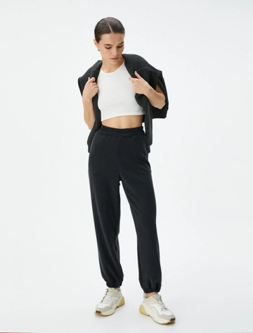 Bulk sweatpants with discount pockets