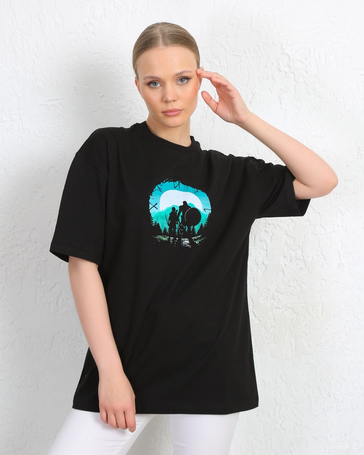 Um modelo de roupas no atacado usa KUX10052 - Kuxo Game Graphic Pattern Women Cotton T-shirt, atacado turco Camiseta de Kuxo