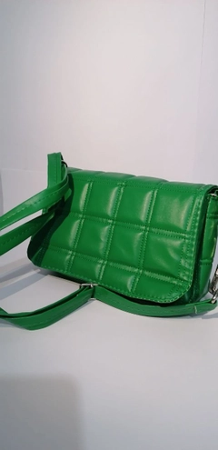 A wholesale clothing model wears 40115 - 36 Clutch Bag, Turkish wholesale Bag of Kuxo