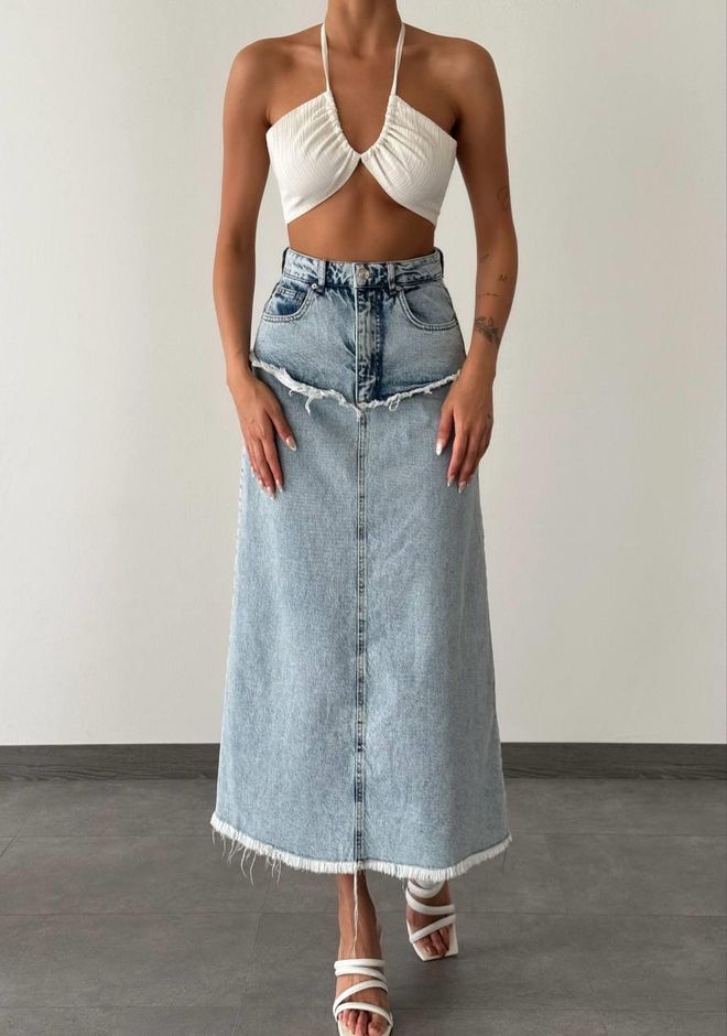 LACARINO Gonna In Denim Azzurro Con Dettagli Di Cuciture Sporche E Dettagli Lavati Abbigliamento all'ingrosso Casuale