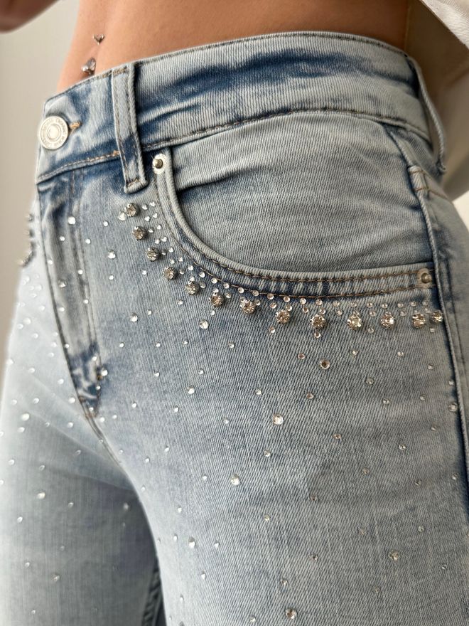 LACARINO Calças Jeans Com Detalhes Em Pedra Azul Clara Com Borla De Cintura Alta Roupas por atacado Modal