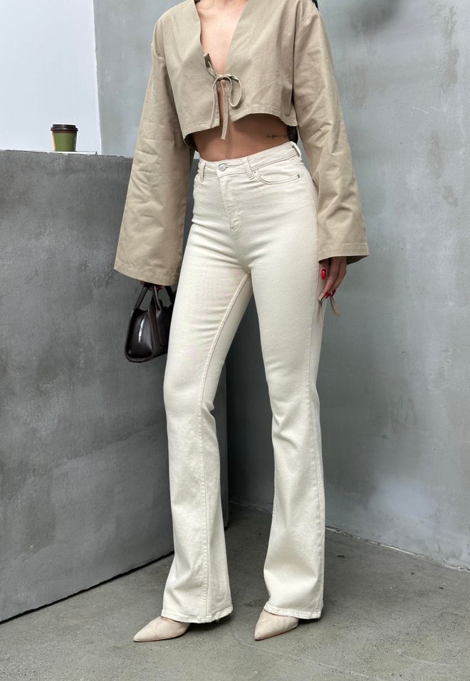 LACARINO Béžové Elegantné Neformálne Rifle S Rozšírenou Nohavicou Veľkoobchod s oblečením Práca