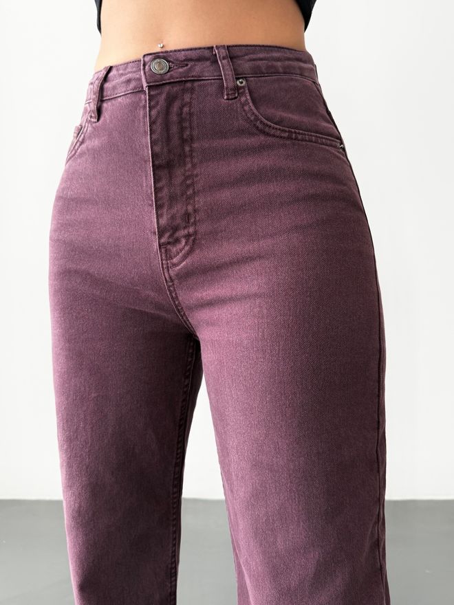 LACARINO جينز أرجواني داكن بنمط موم بساق عريضة وخصر عالي ملابس بالجملة كلاسيكي