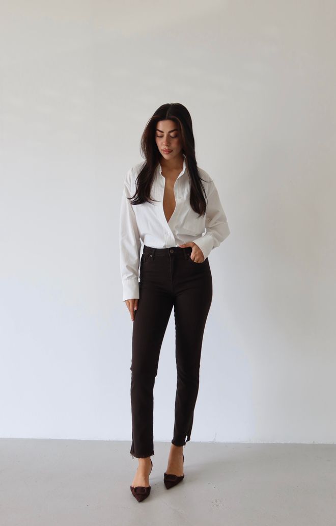 LACARINO Smeđe Traperice Mom Visoki Struk Ravna Nogavica Veleprodaja odjeće Elegantan