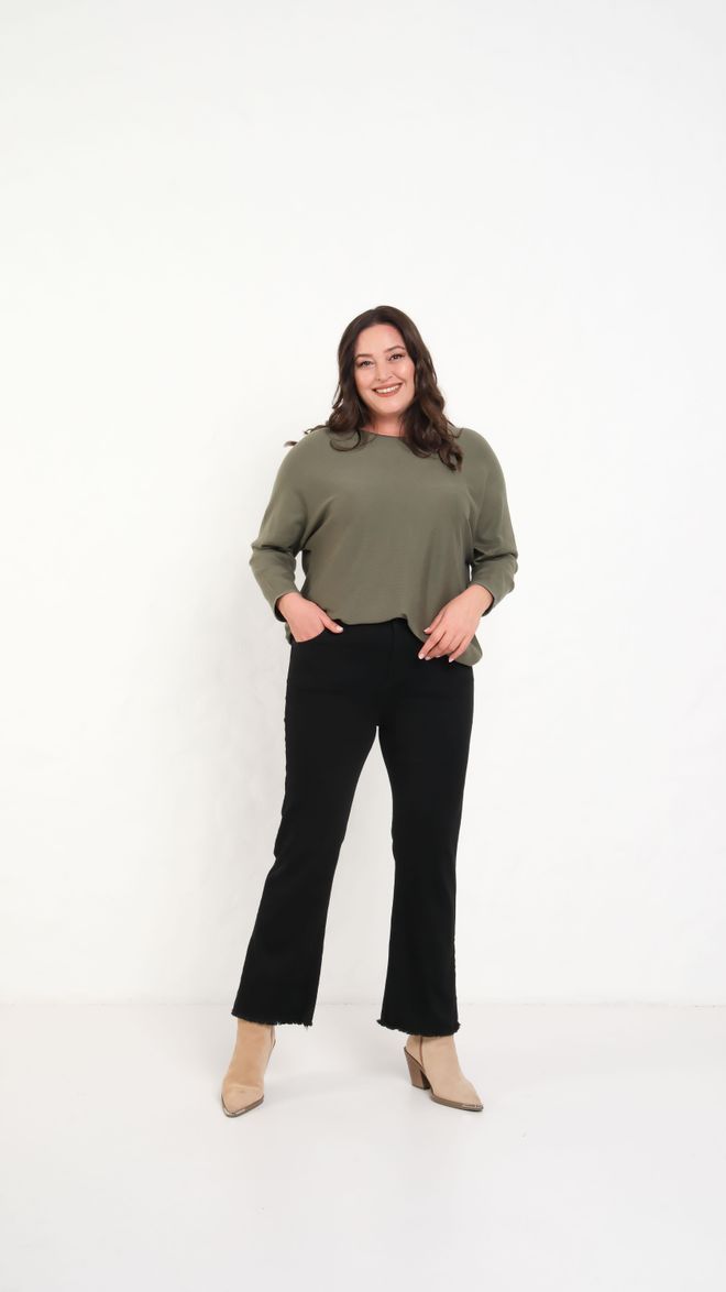 LACARINO Дънки Черен Plus Size Casual Mom С Разширена Крачол Дрехи на едро Небрежен