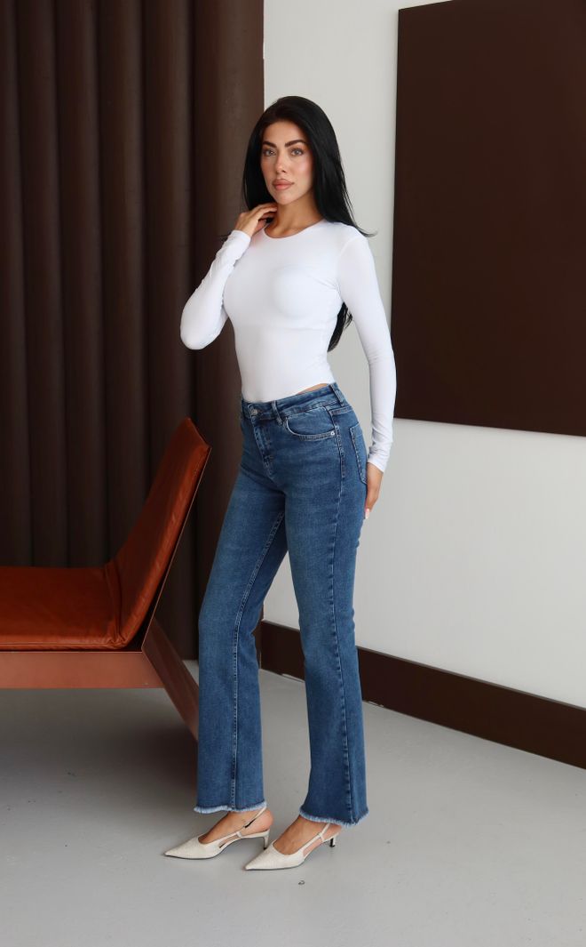 LACARINO Calças De Ganga Mom Azuis Com Perna Reta E Fecho Com Botões Roupas por atacado Roupa de rua