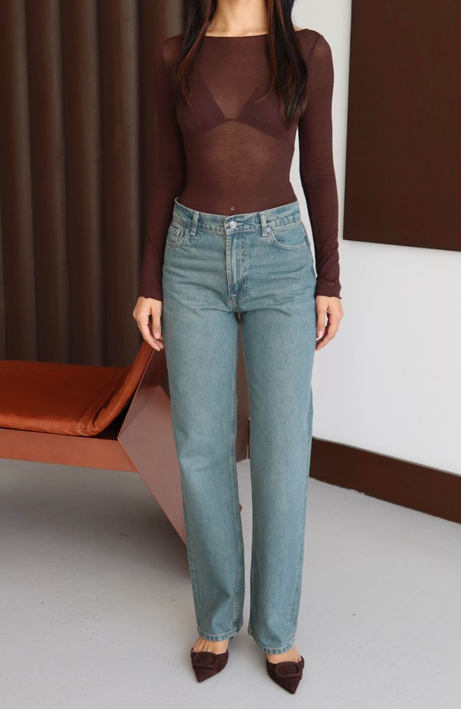 LACARINO Niebieskie Jeansy Mom Z Wysokim Stanem I Prostą Nogawką Hurtowa sprzedaż odzieży Casual