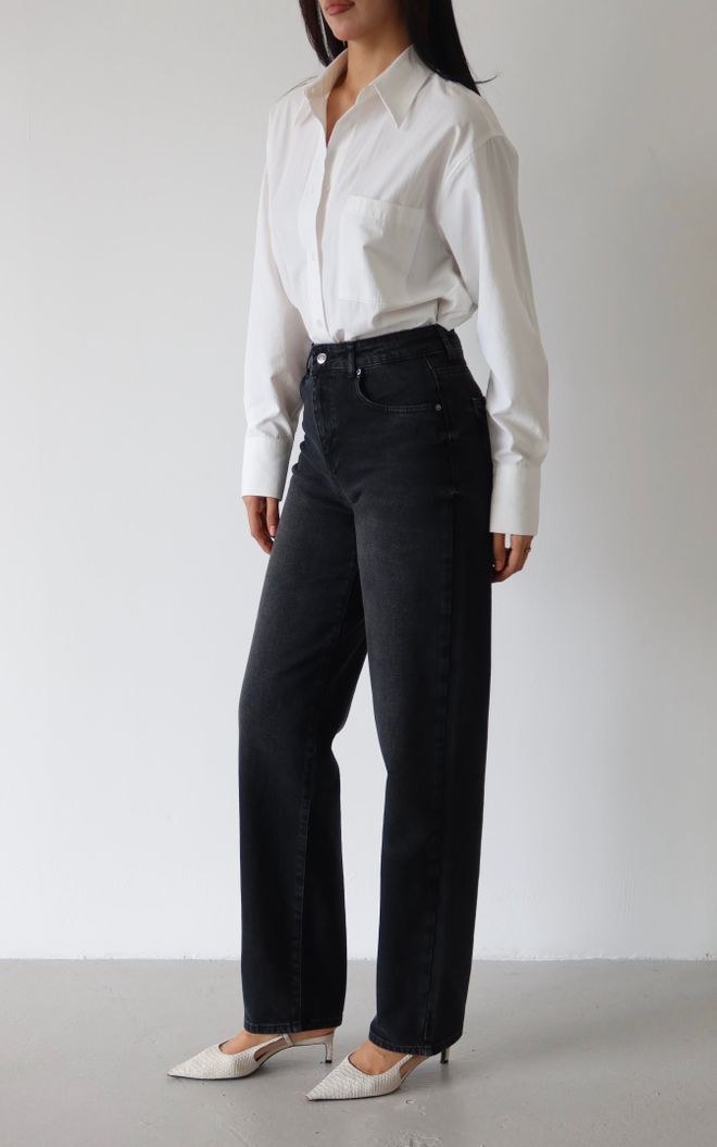 LACARINO Black Mom Jeans With High Waist And Button Closure Wholesale Clothing Lounge