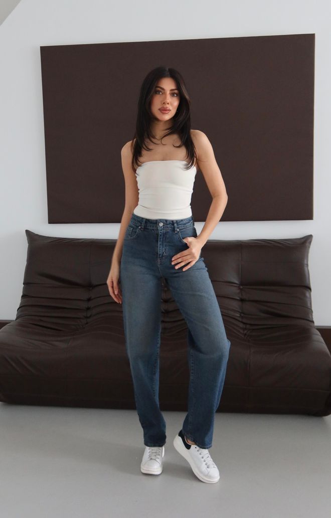 LACARINO Blue Mom Jeans With High Waist & Straight Leg Wholesale Clothing 1