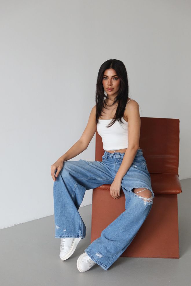 LACARINO Blauwe Mom Jeans Hoge Taille Wijde Pijp Geknoopt Groothandel Kleding Lente