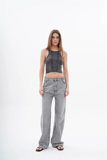 A wholesale clothing model wears  Vintage Look Washed Crop Top - Gray
, Turkish wholesale Crop Top of Lefon