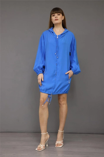 A wholesale clothing model wears  Hooded Zippered Long Jacket - Indigo Blue
, Turkish wholesale Jacket of Lefon