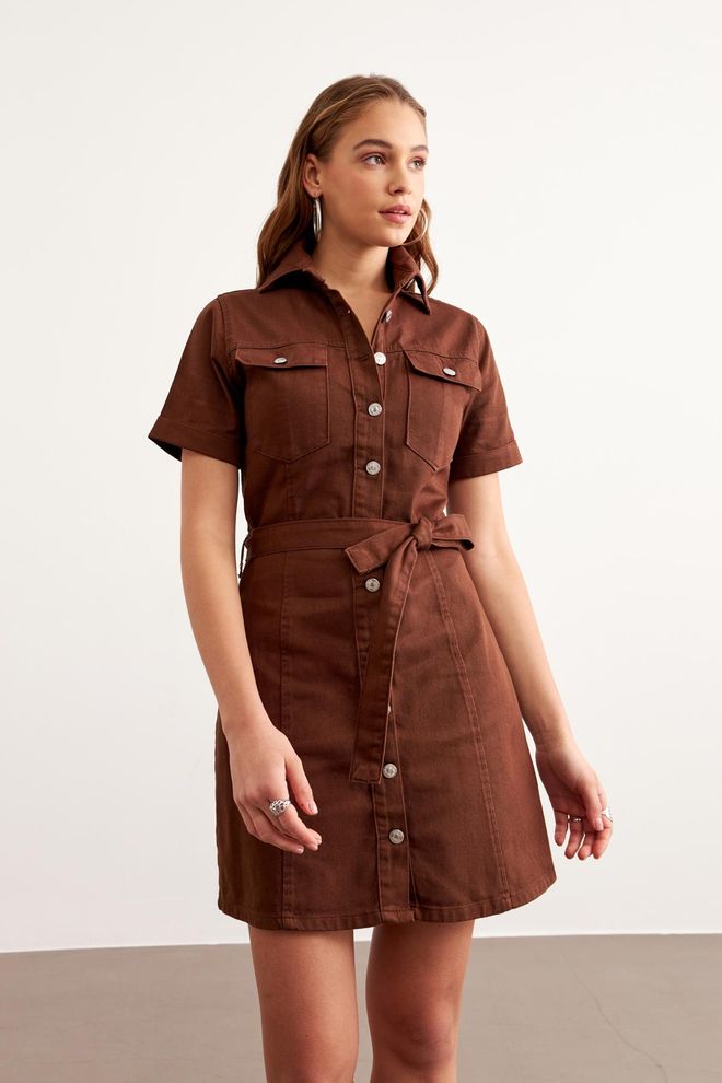 Levure Коричневое Платье Из Габардина На Пуговицах С Поясным Ремнем Оптовая продажа одежды День рождения