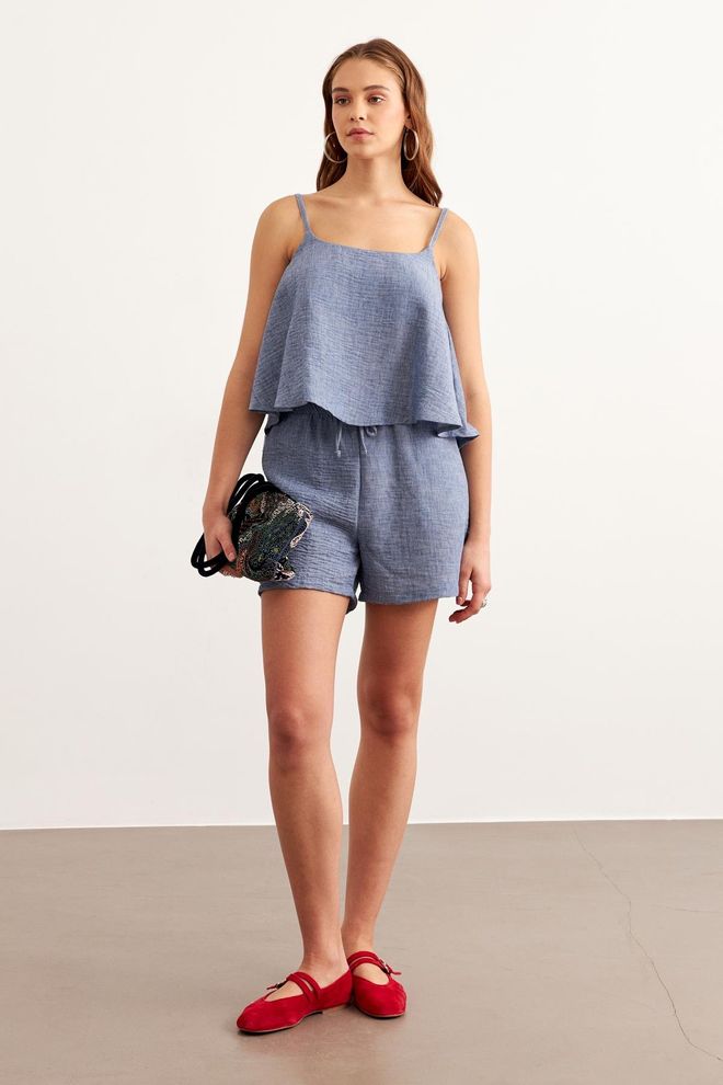 Levure Blusa Corta Con Spalline Blu Abbigliamento all'ingrosso Casuale