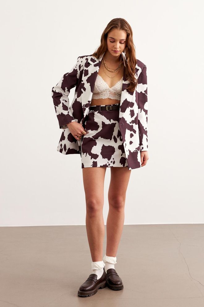 Levure Korte Rok Met Stippenpatroon En Tailleriem Veelkleurig Groothandel Kleding Casual
