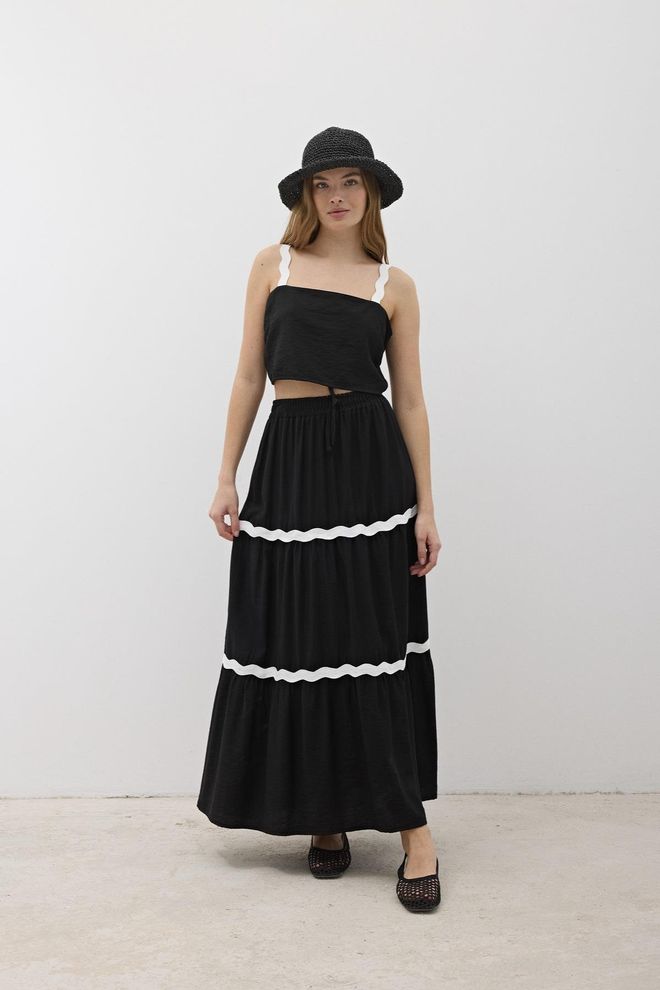 Levure Hanger Waterstone Pattern Crop Blouse Black Wholesale Clothing Casual