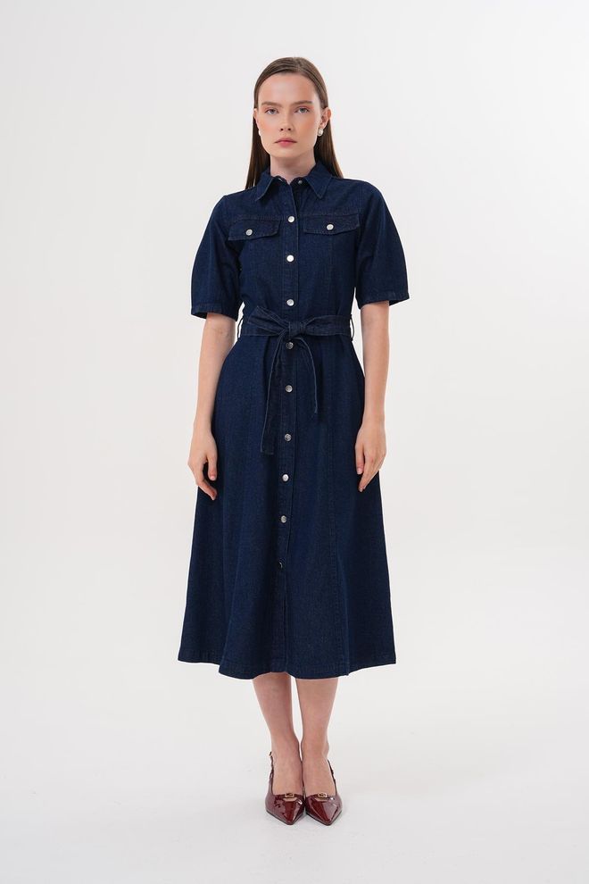 Levure Jurk Met Drukknopen En Gedetailleerde Taille En Riem Rins Wash Groothandel Kleding Casual