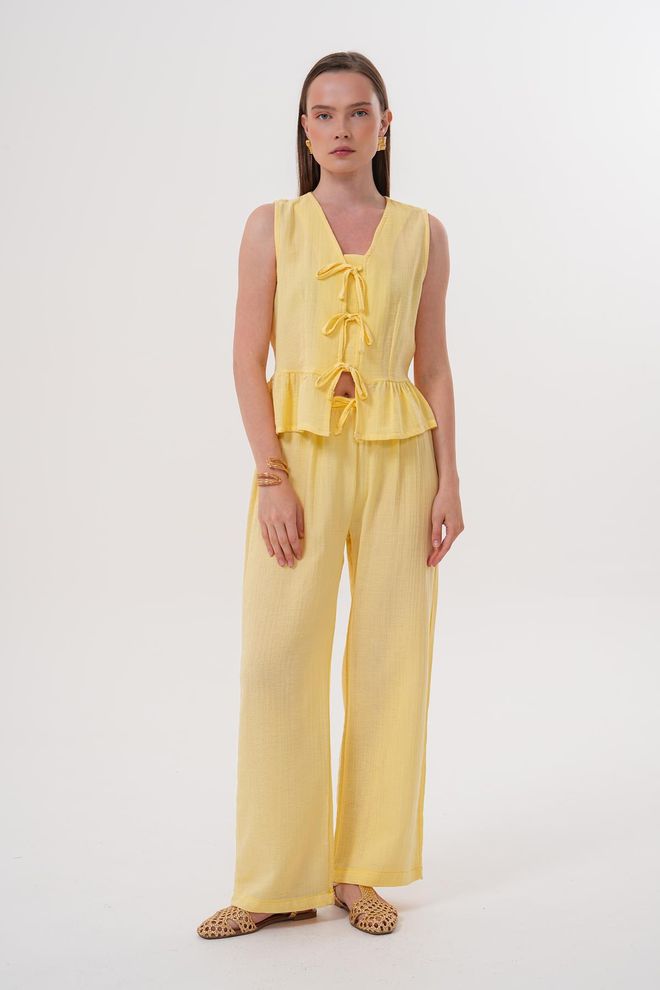 Levure Blusa Senza Maniche Con Allacciatura Frontale Gialla Abbigliamento all'ingrosso Casuale