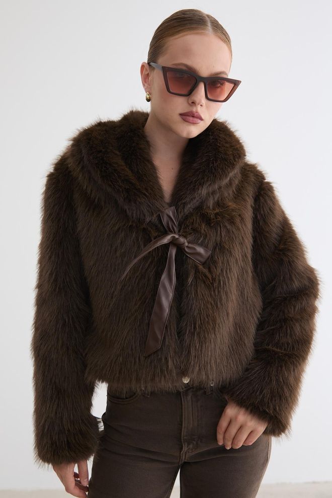 Levure Garni Leren Strik Voor Dames Gedetailleerd Bont Bruin Groothandel Kleding 0