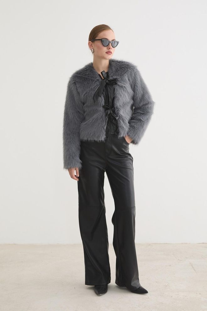 Levure Grey Glam Elegant Formal Vintage Fur Coat Wholesale Clothing Vintage