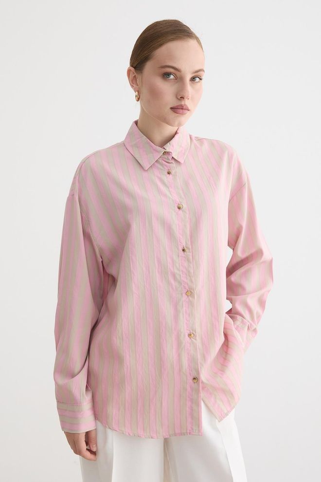 Levure Chemise Décontractée Rayée Rose Avec Encolure Échancrée Vêtements en gros Décontracté