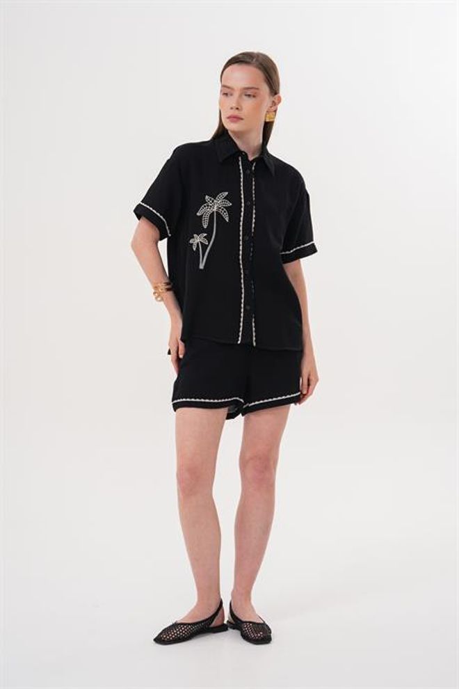 Levure Black Bermuda Shorts Mid Waist Buttoned Wholesale Clothing Lounge