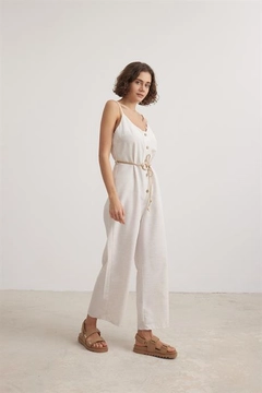 A wholesale clothing model wears lev10378-women's-strappy-linen-jumpsuit-stone, Turkish wholesale Jumpsuit of Levure