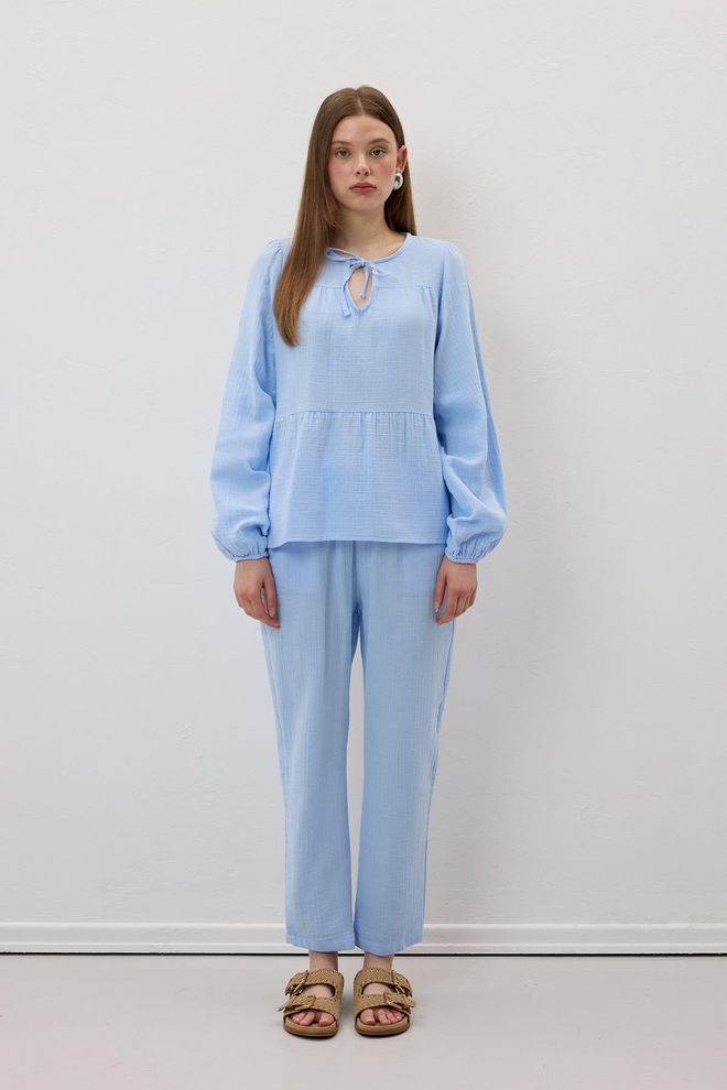 Levure Blusa Mueslin Con Lacci Blu Abbigliamento all'ingrosso Casuale