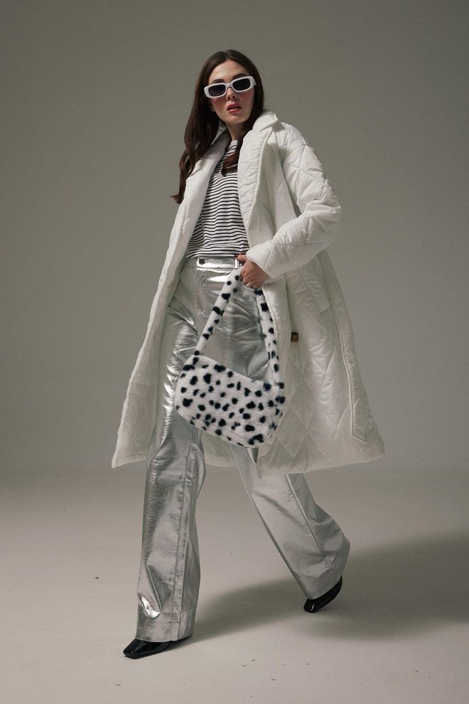 Levure Kurtka z kołnierzykiem i paskiem, długi, pikowany damski płaszcz w kolorze ecru Hurtowa sprzedaż odzieży Casual