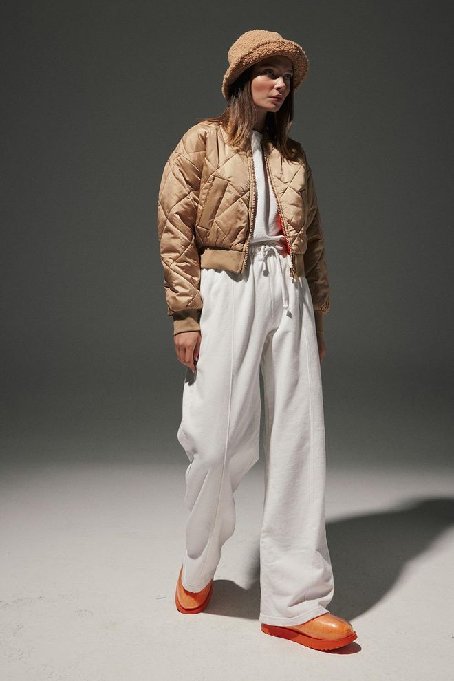 Levure Korte bomberjas van polyester, geribbelde kraag, diamantpatroon, camel Groothandel Kleding Casual