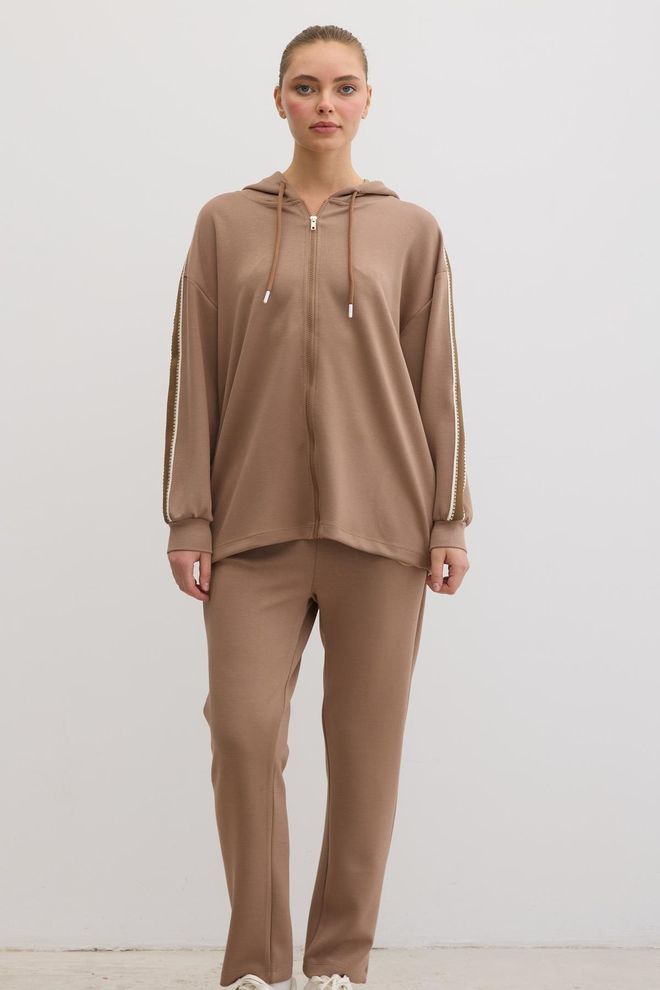 Levure Felpa Con Cerniera E Dettagli A Righe Marrone Abbigliamento all'ingrosso Sportivo